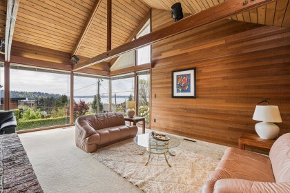 Photo 6 at 1092 Duchess Avenue, Sentinel Hill, West Vancouver