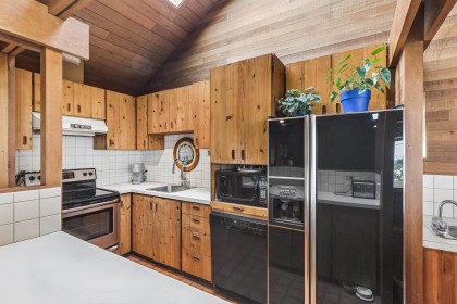 Photo 9 at 1092 Duchess Avenue, Sentinel Hill, West Vancouver