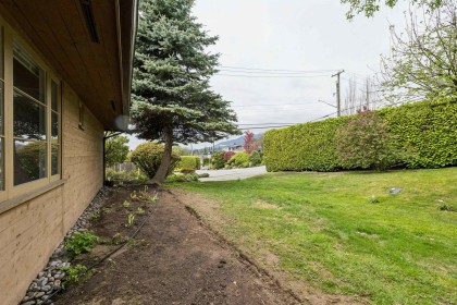Photo 34 at 1092 Duchess Avenue, Sentinel Hill, West Vancouver