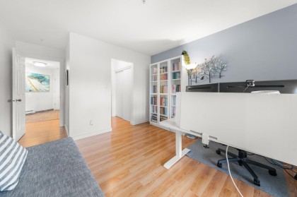 Photo 27 at 202 - 1000 Bowron Court, Roche Point, North Vancouver
