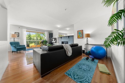 Photo 7 at 202 - 1000 Bowron Court, Roche Point, North Vancouver