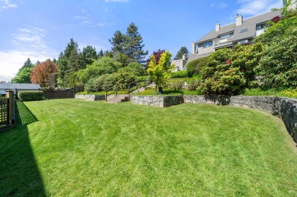 Photo 33 at 202 - 1000 Bowron Court, Roche Point, North Vancouver