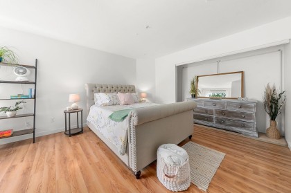 Photo 18 at 202 - 1000 Bowron Court, Roche Point, North Vancouver