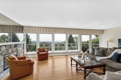 Photo 3 at 606 Hawstead Place, British Properties, West Vancouver