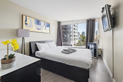 Photo 5 at 305 - 689 Abbott Street, Downtown VW, Vancouver West