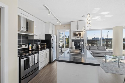 Photo 10 at 305 - 689 Abbott Street, Downtown VW, Vancouver West