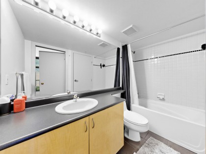 Photo 10 at 214 - 1688 Robson Street, West End VW, Vancouver West