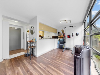 Photo 8 at 214 - 1688 Robson Street, West End VW, Vancouver West