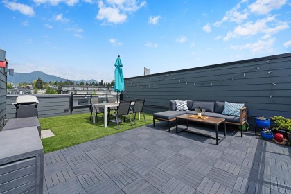 Photo 2 at 402 - 505 E 2nd Street, Lower Lonsdale, North Vancouver