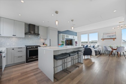 Photo 5 at 402 - 505 E 2nd Street, Lower Lonsdale, North Vancouver