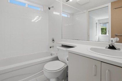 Photo 18 at 737 W 7th Avenue, Fairview VW, Vancouver West