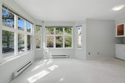 Photo 8 at 737 W 7th Avenue, Fairview VW, Vancouver West