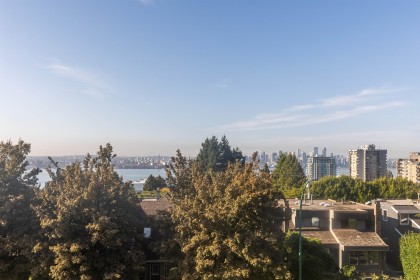 Photo 3 at 1 - 244 E 5th Street, Lower Lonsdale, North Vancouver