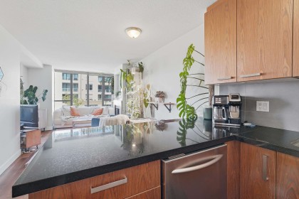 Photo 13 at 403 - 3228 Tupper Street, Cambie, Vancouver West