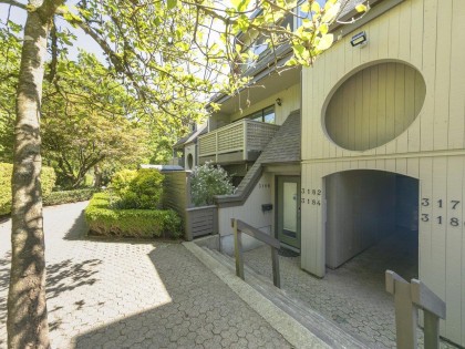 Photo 1 at 3184 Mountain Highway, Lynn Valley, North Vancouver