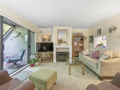 Photo 5 at 3184 Mountain Highway, Lynn Valley, North Vancouver