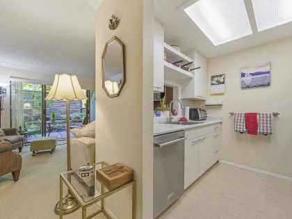 Photo 9 at 3184 Mountain Highway, Lynn Valley, North Vancouver