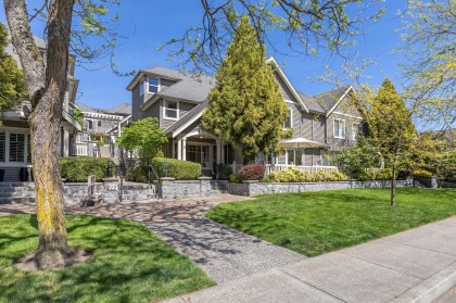 Photo 1 at 3 - 222 E 5th Street, Lower Lonsdale, North Vancouver