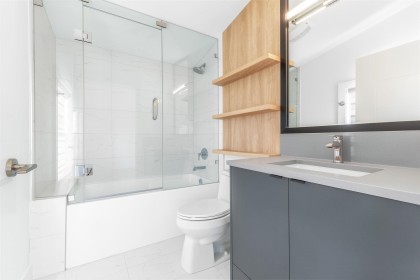 Photo 10 at 7355 Oak Street, South Granville, Vancouver West