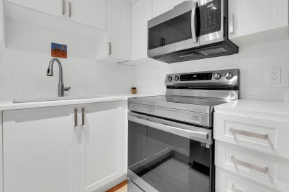 Photo 13 at 801 - 488 Helmcken Street, Yaletown, Vancouver West