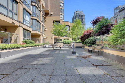 Photo 26 at 801 - 488 Helmcken Street, Yaletown, Vancouver West