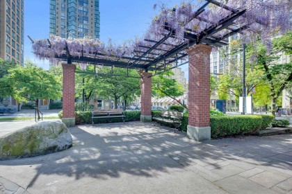 Photo 33 at 801 - 488 Helmcken Street, Yaletown, Vancouver West