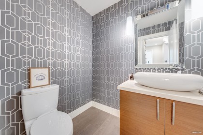 Photo 16 at 453 13th Street, Ambleside, West Vancouver