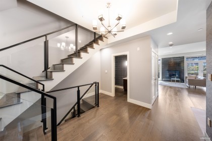 Photo 3 at 453 13th Street, Ambleside, West Vancouver