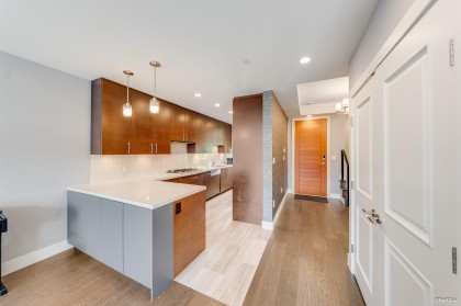 Photo 9 at 453 13th Street, Ambleside, West Vancouver