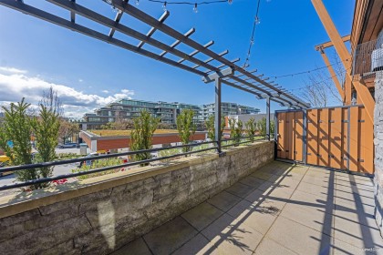 Photo 14 at 453 13th Street, Ambleside, West Vancouver