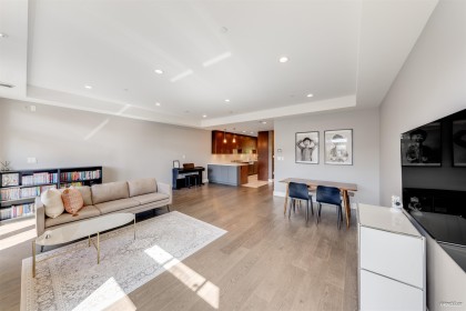 Photo 8 at 453 13th Street, Ambleside, West Vancouver
