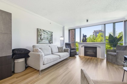 Photo 8 at 403 - 1575 W 10th Avenue, Fairview VW, Vancouver West