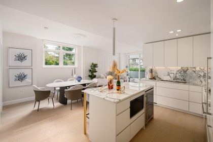 Photo 1 at 202 - 3668 W 10th Avenue, Kitsilano, Vancouver West