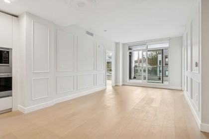 Photo 7 at 304 - 3668 W 10th Avenue, Kitsilano, Vancouver West