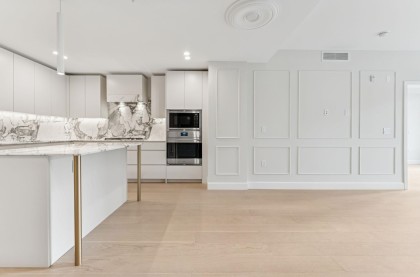 Photo 10 at 304 - 3668 W 10th Avenue, Kitsilano, Vancouver West