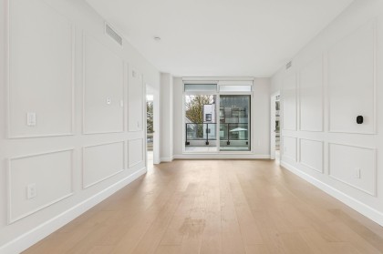 Photo 8 at 304 - 3668 W 10th Avenue, Kitsilano, Vancouver West