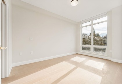 Photo 21 at 304 - 3668 W 10th Avenue, Kitsilano, Vancouver West