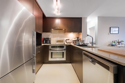 Photo 9 at 1304 - 1320 Chesterfield Avenue, Central Lonsdale, North Vancouver