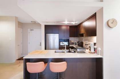 Photo 8 at 1304 - 1320 Chesterfield Avenue, Central Lonsdale, North Vancouver