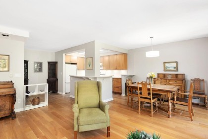 Photo 1 at 309 - 4101 Yew Street, Quilchena, Vancouver West