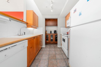 Photo 23 at 207 - 669 W 7th Avenue, Fairview VW, Vancouver West