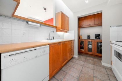 Photo 22 at 207 - 669 W 7th Avenue, Fairview VW, Vancouver West