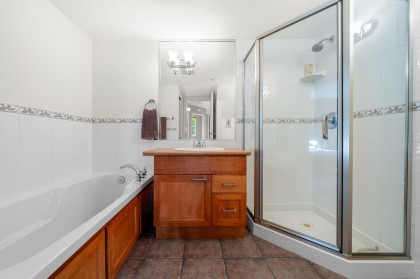 Photo 9 at 207 - 669 W 7th Avenue, Fairview VW, Vancouver West