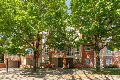 Photo 1 at 406 - 3621 W 26th Avenue, Dunbar, Vancouver West