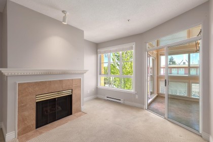 Photo 4 at 406 - 3621 W 26th Avenue, Dunbar, Vancouver West