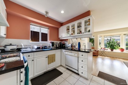 Photo 8 at 215 W 18th Street, Central Lonsdale, North Vancouver