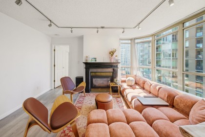 Photo 5 at 1705 - 867 Hamilton Street, Downtown VW, Vancouver West
