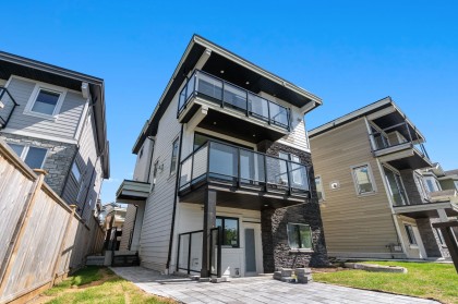 Photo 1 at 340 E Keith Road, Central Lonsdale, North Vancouver