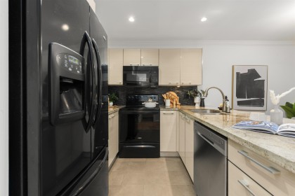 Photo 12 at 103 - 1925 W 2nd Avenue, Kitsilano, Vancouver West