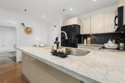 Photo 15 at 103 - 1925 W 2nd Avenue, Kitsilano, Vancouver West